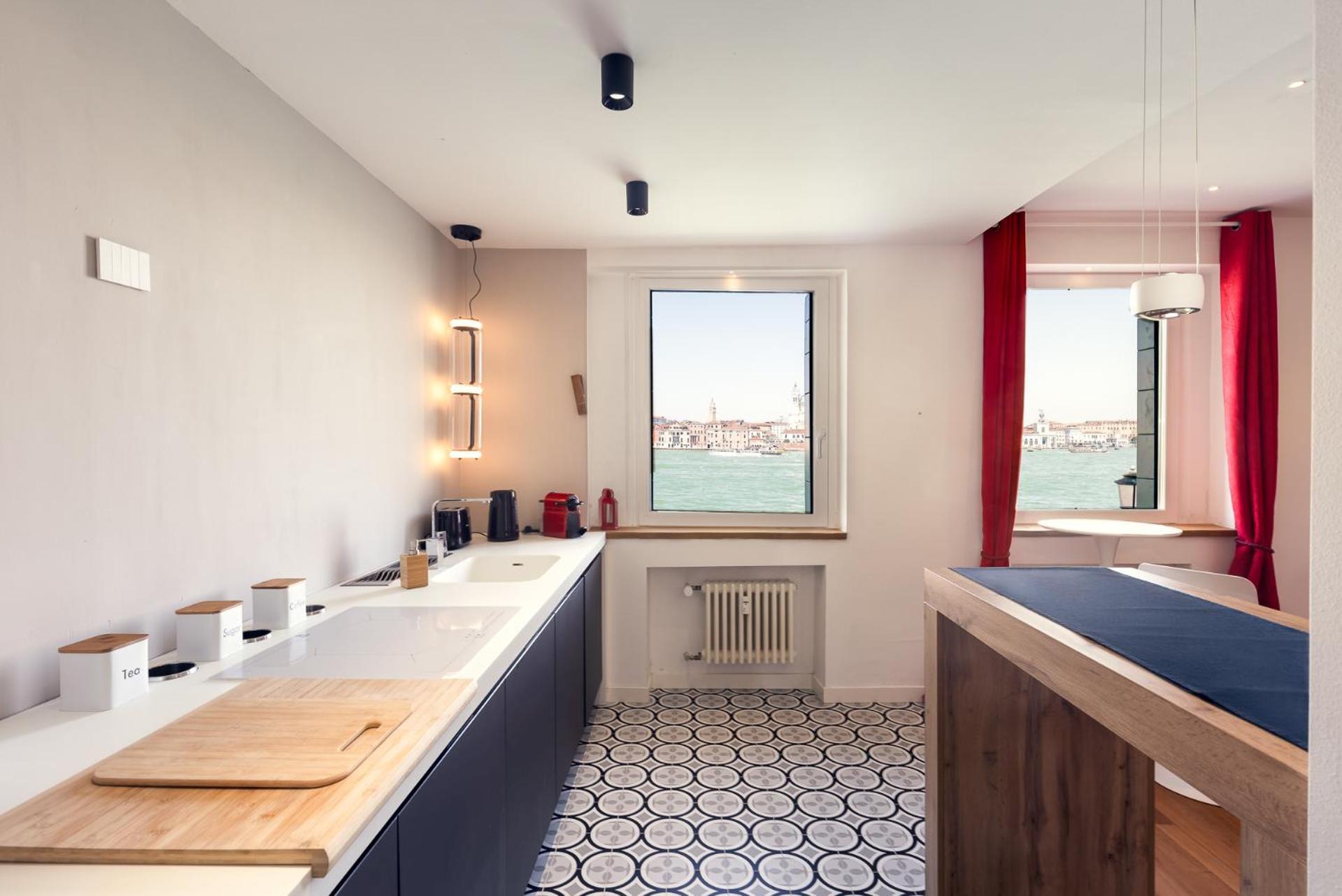 3 Windows On St Mark - Waterfront Apartment Wenecja Zewnętrze zdjęcie